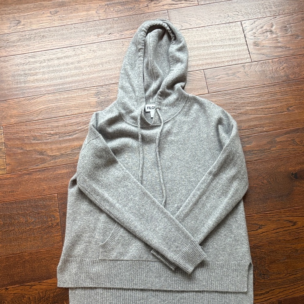 Filoro gray cashmere hoodie